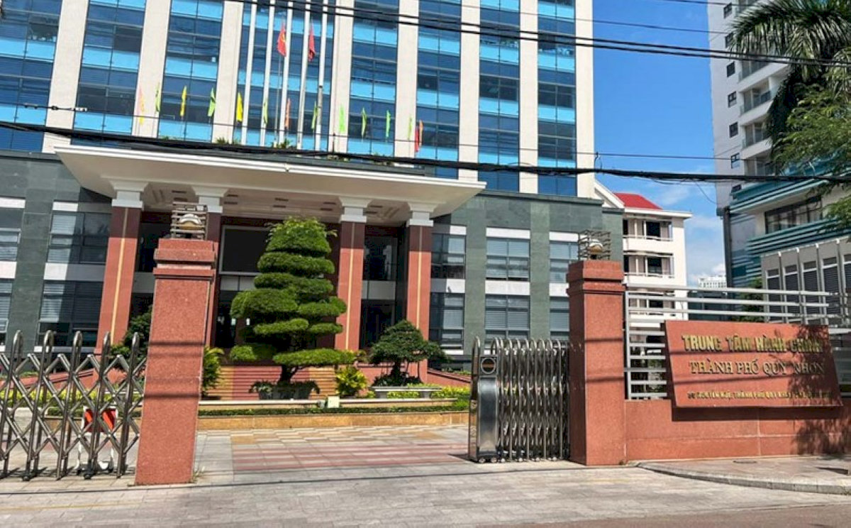 Hình ảnh trụ sở UBND phường Thành Vinh đặt tại UBND thành phố Vinh (cũ)