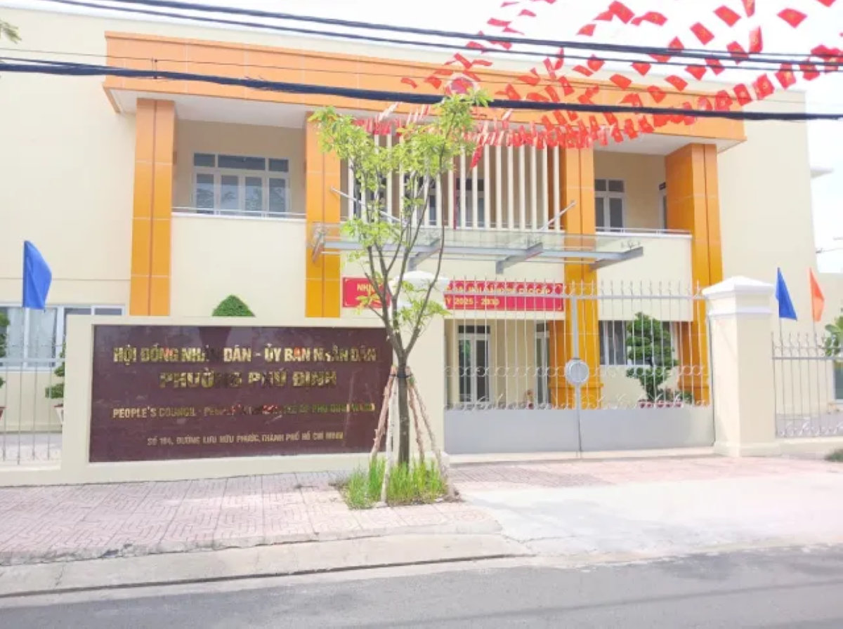 Trụ sở Ủy ban nhân dân phường Phú Định