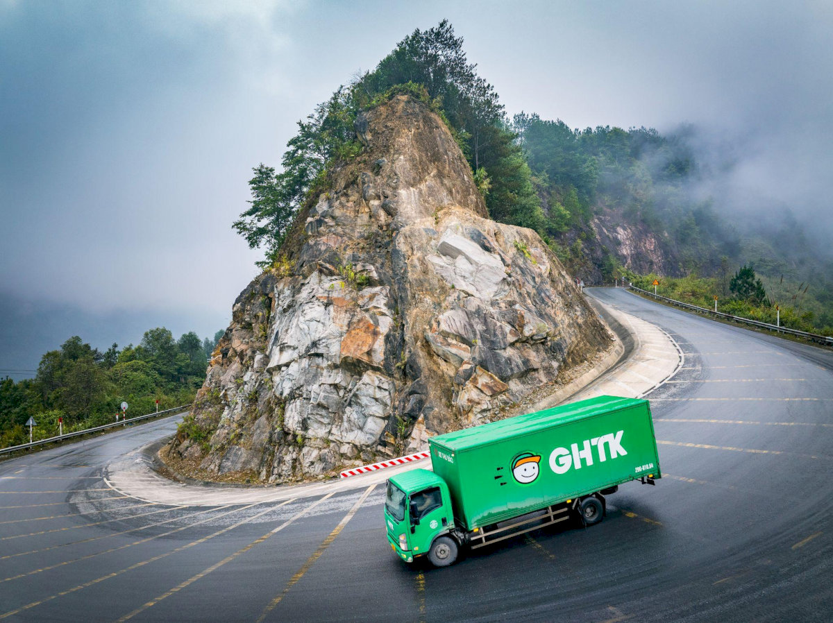 Dù địa chỉ hành chính có sự thay đổi sau sáp nhập, GHTK vẫn luôn đồng hành và đáp ứng mọi nhu cầu luân chuyển hàng hóa của bạn một cách tối ưu nhất.