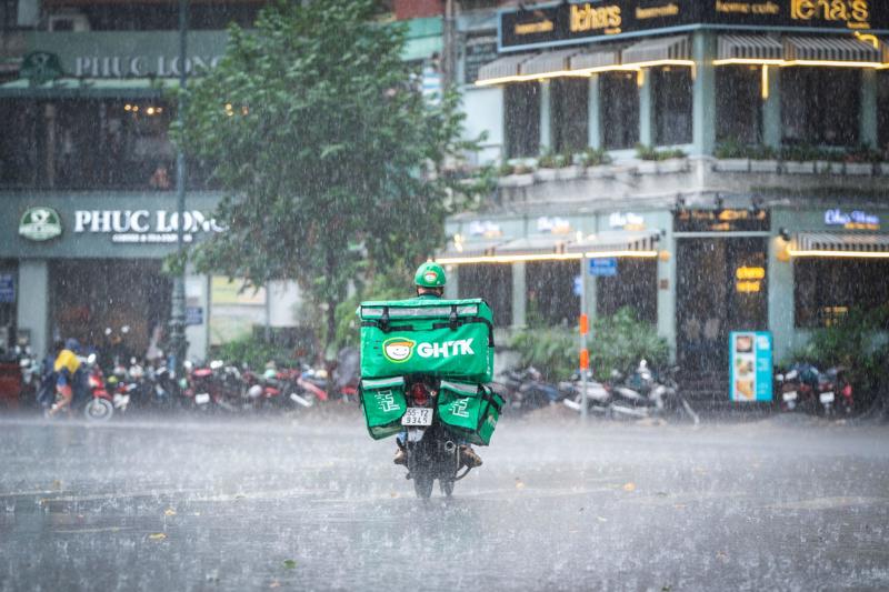 Tình hình thời tiết, giao thông ảnh hưởng ít nhiều đến thời gian giao hàng GHTK