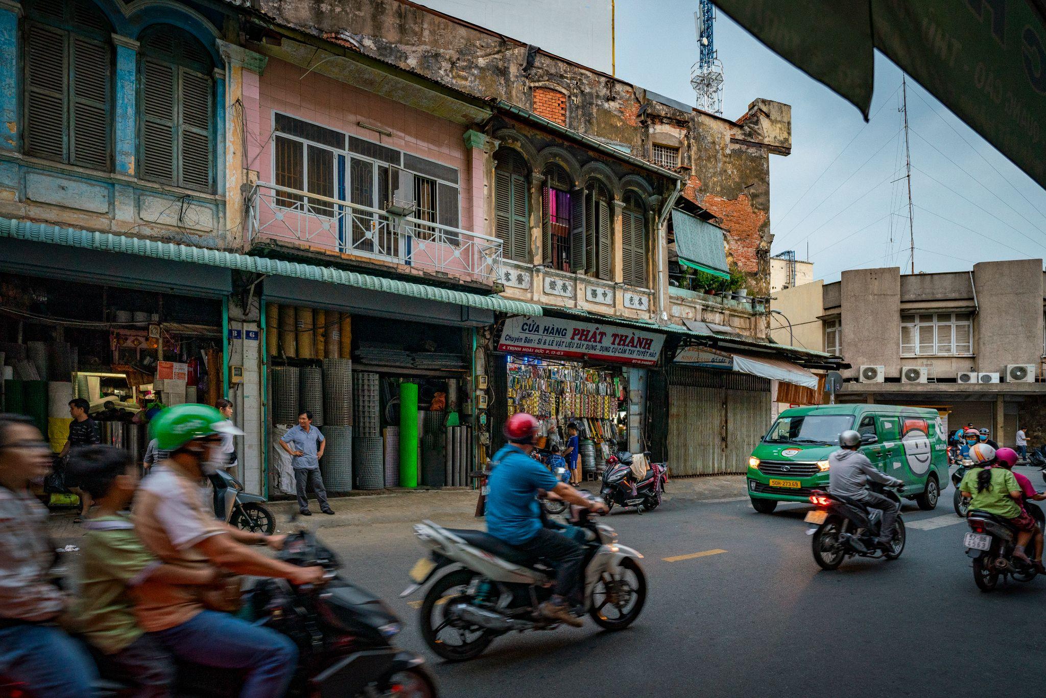Cho dù địa chỉ của bạn có sự thay đổi sau sáp nhập, GHTK vẫn cam kết đồng hành và mang đến giải pháp vận chuyển tối ưu nhất cho mọi nhu cầu của bạn.