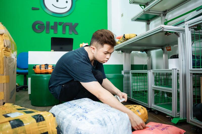 Dịch vụ của GHTK giúp khách hàng yên tâm về an toàn, độ chính xác và chất lượng sản phẩm khi nhận hàng