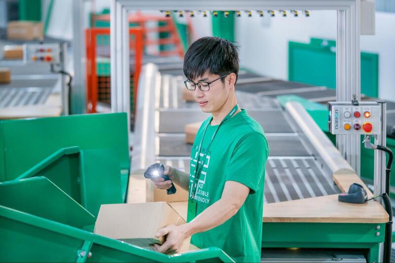 Người gửi cần cung cấp thông tin đầy đủ trên đơn hàng