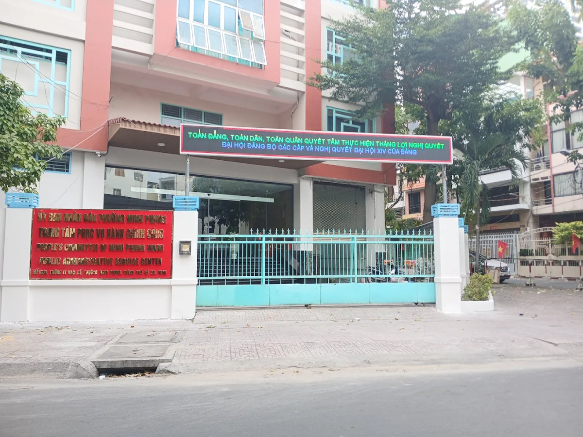 Hình ảnh Trung tâm phục vụ hành chính công phường Minh Phụng mới