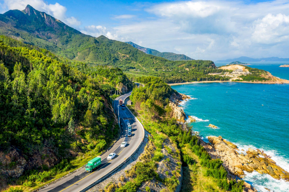 GHTK cam kết luôn đáp ứng mọi nhu cầu vận chuyển bất kể bạn ở đâu sau khi sáp nhập