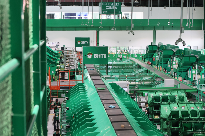 Hệ thống kho trung chuyển GHTK nâng cao hiệu suất doanh nghiệp.