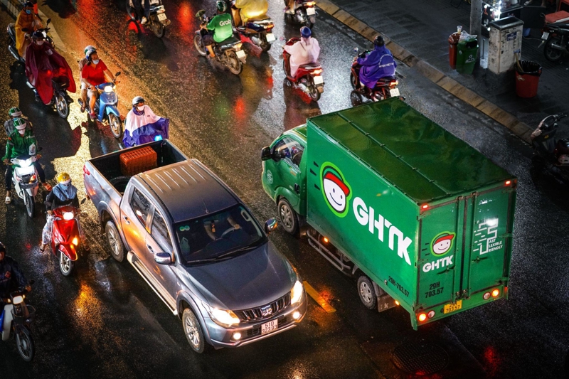 Vận chuyển hàng hóa bằng đường bộ