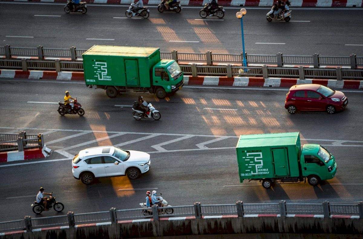 Giao Hàng Tiết Kiệm luôn đồng hành cùng quý khách hàng trên mọi miền tổ quốc