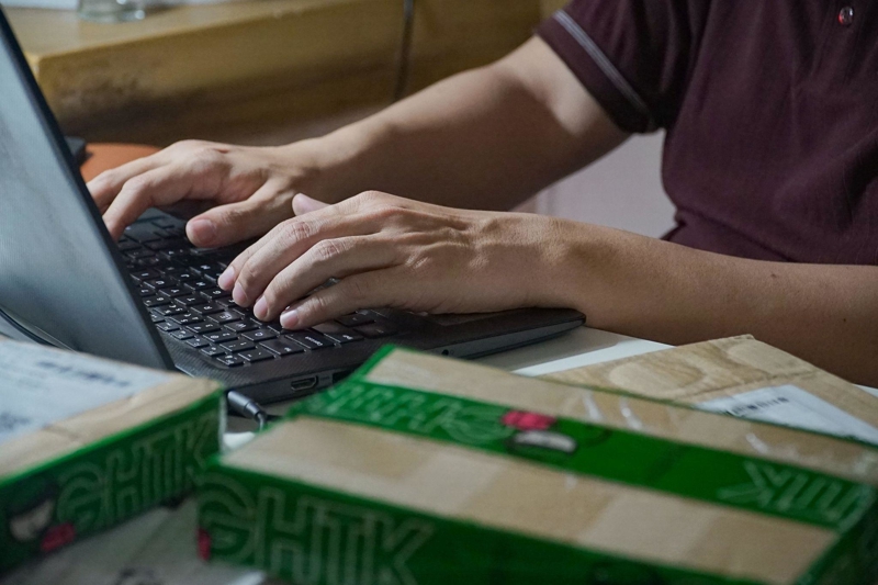 Người bán có thể kinh doanh dropshipping ở mọi nơi, tuy nhiên cần lưu ý những yếu tố khách quan ảnh hưởng