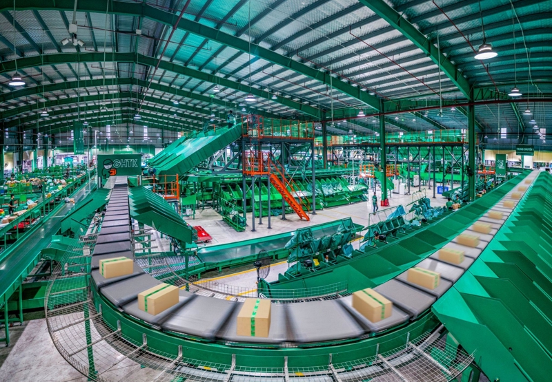 Hệ thống băng chuyền trong kho hàng thông minh