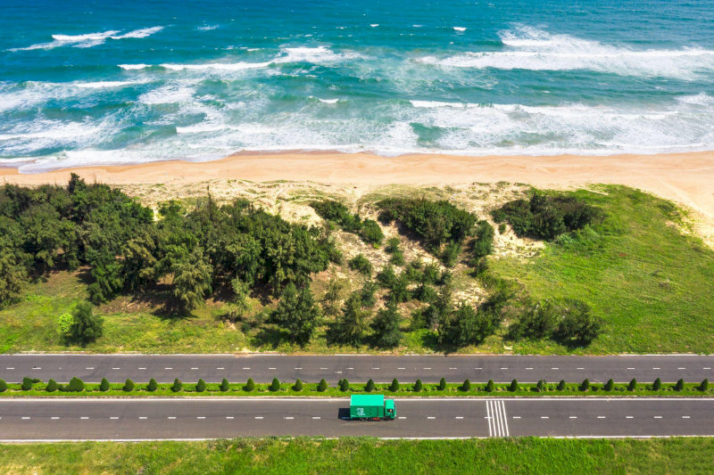 GHTK mang đến tiêu chuẩn mới cho dịch vụ giao hàng liên tỉnh, kết hợp giữa tốc độ, độ chính xác và chi phí tối ưu.