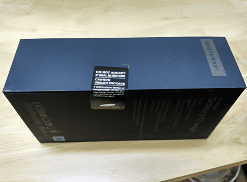 Hàng nguyên hộp thường còn nguyên tem niêm phong