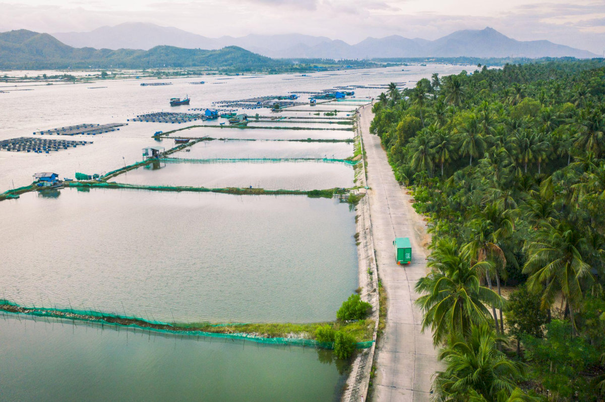 GHTK mang đến sự tối ưu cho dịch vụ giao hàng, kết hợp giữa tốc độ, độ chính xác và chi phí hợp lý, đặc biệt phù hợp với sự thay đổi địa giới hành chính phức tạp