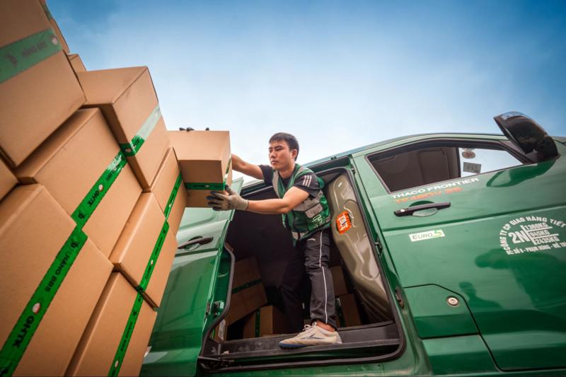 Khối lượng đơn hàng cũng ảnh hưởng đến giá ship