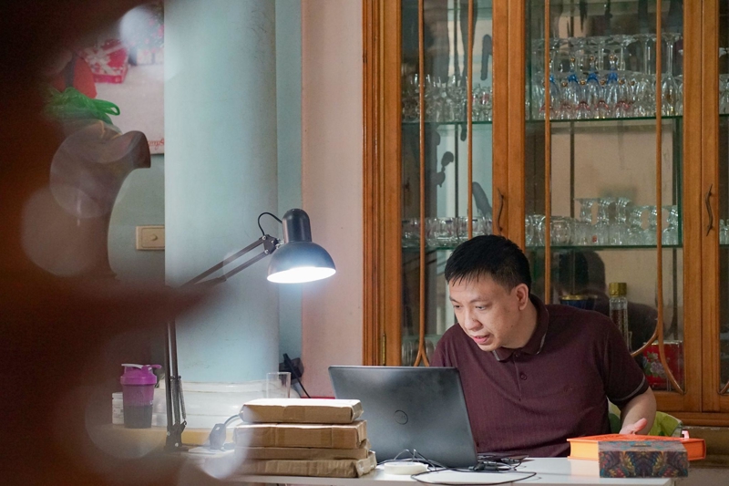 Mô hình dropshipping cho phép người bán kinh doanh online mà không cần nhập hàng và lưu kho