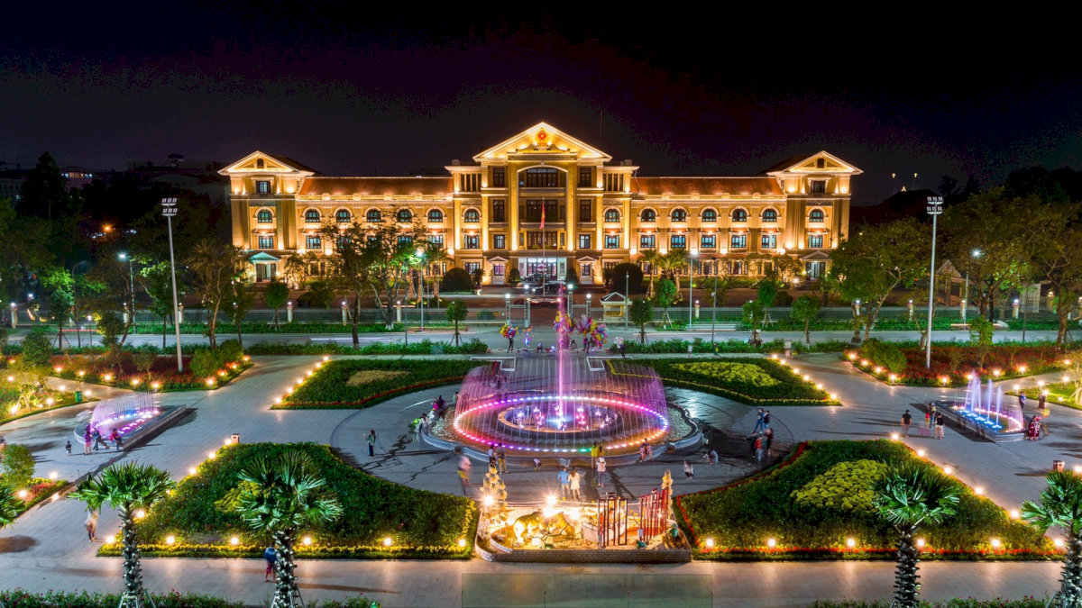 Trụ sở UBND Thành phố Huế tại số 16, đường Lê Lợi